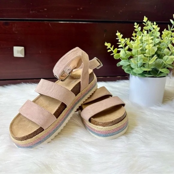 Art Class Agatha Ankle Buckle Footbed Platform Pink Espadrille Sandals Size 4Y - Picture 1 of 12